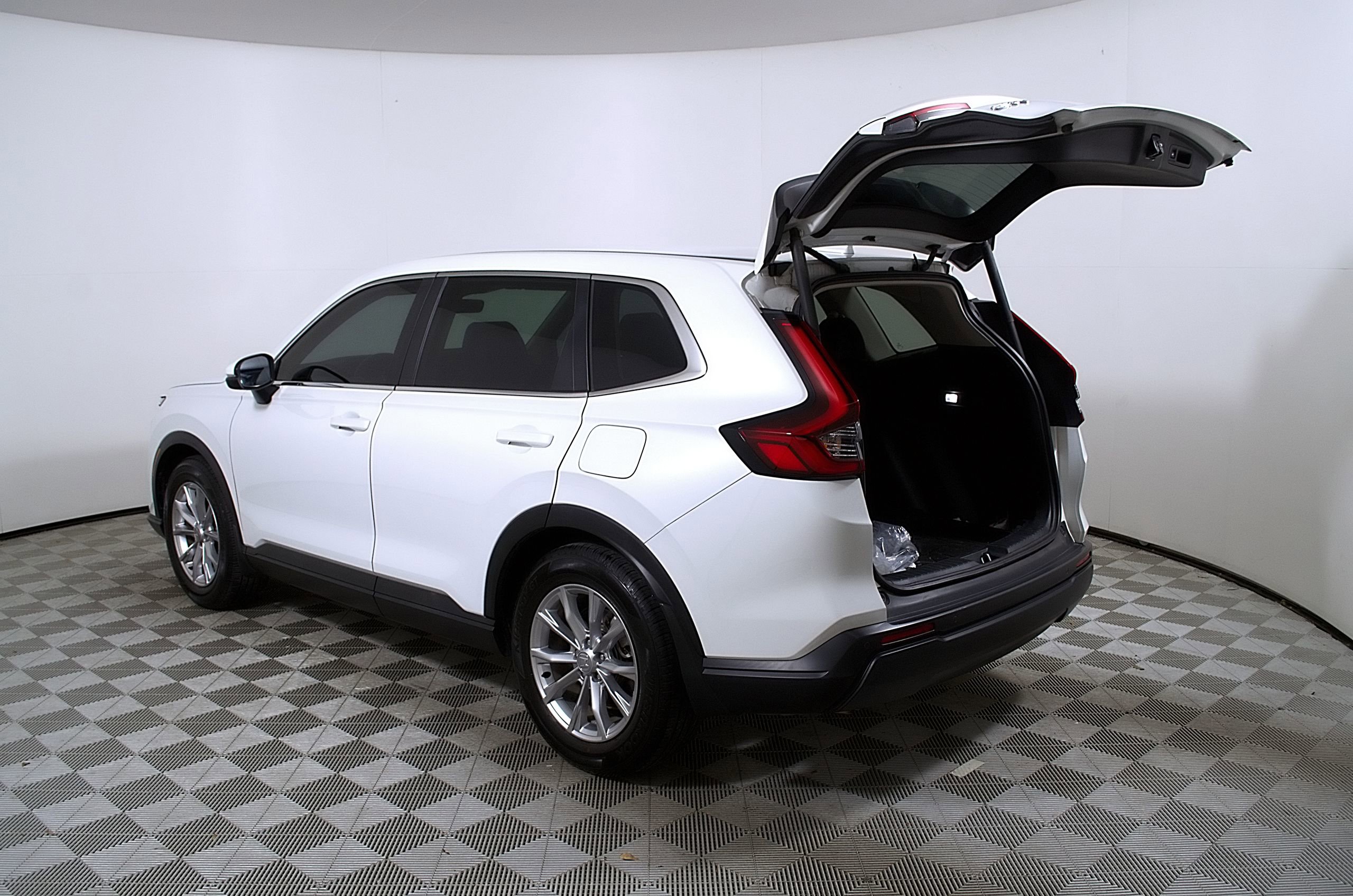 Used 2023 Honda CR-V EX-L image 10