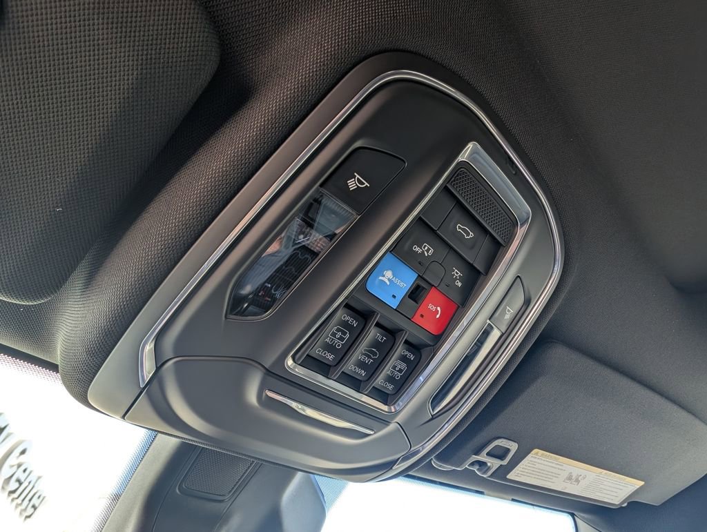 New 2026 Jeep Grand Cherokee L Limited w/ Limited Altitude Package image 38