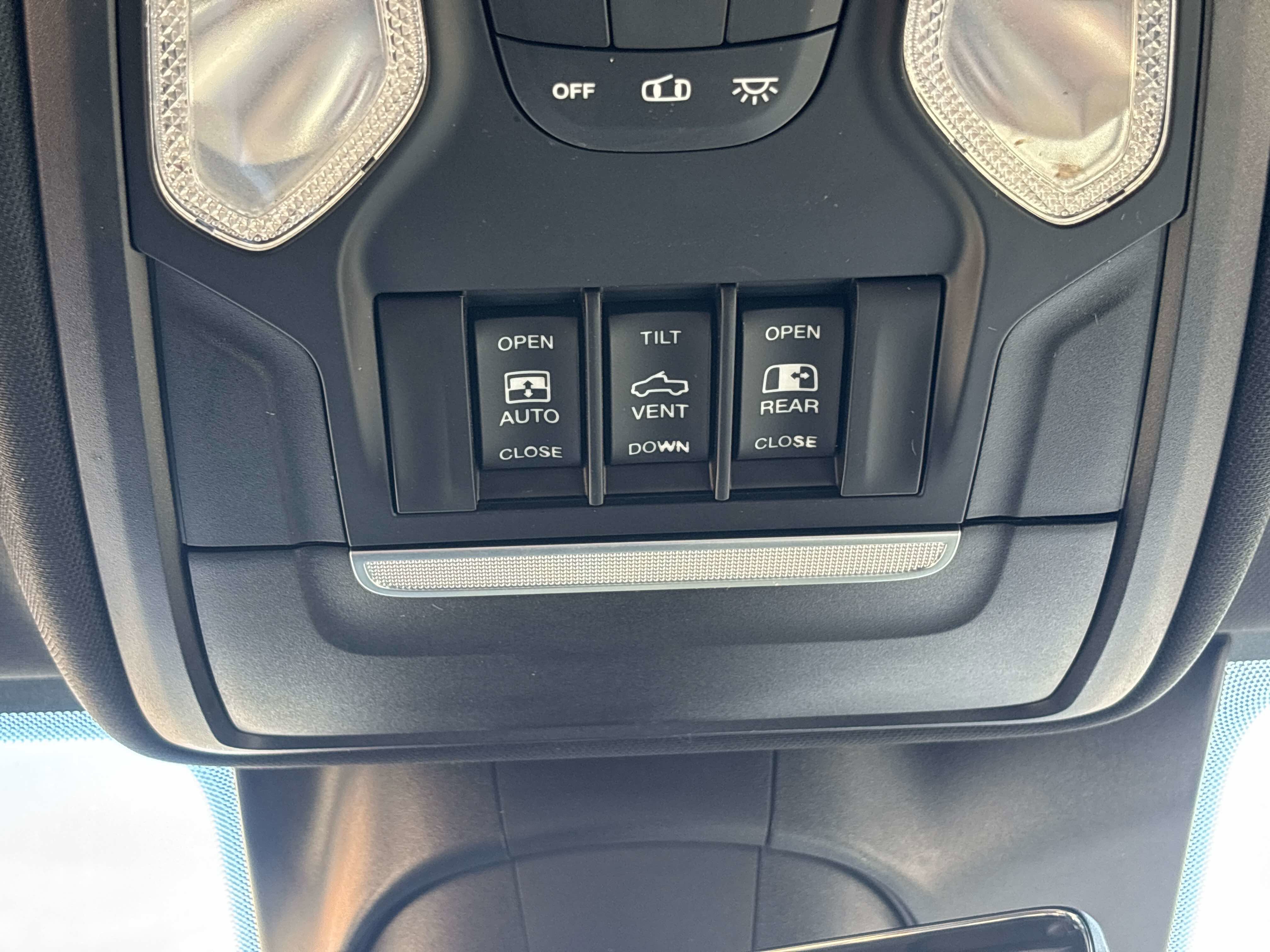 Used 2021 RAM 2500 Big Horn w/ Level 2 Equipment Group AWD/4WD image 26