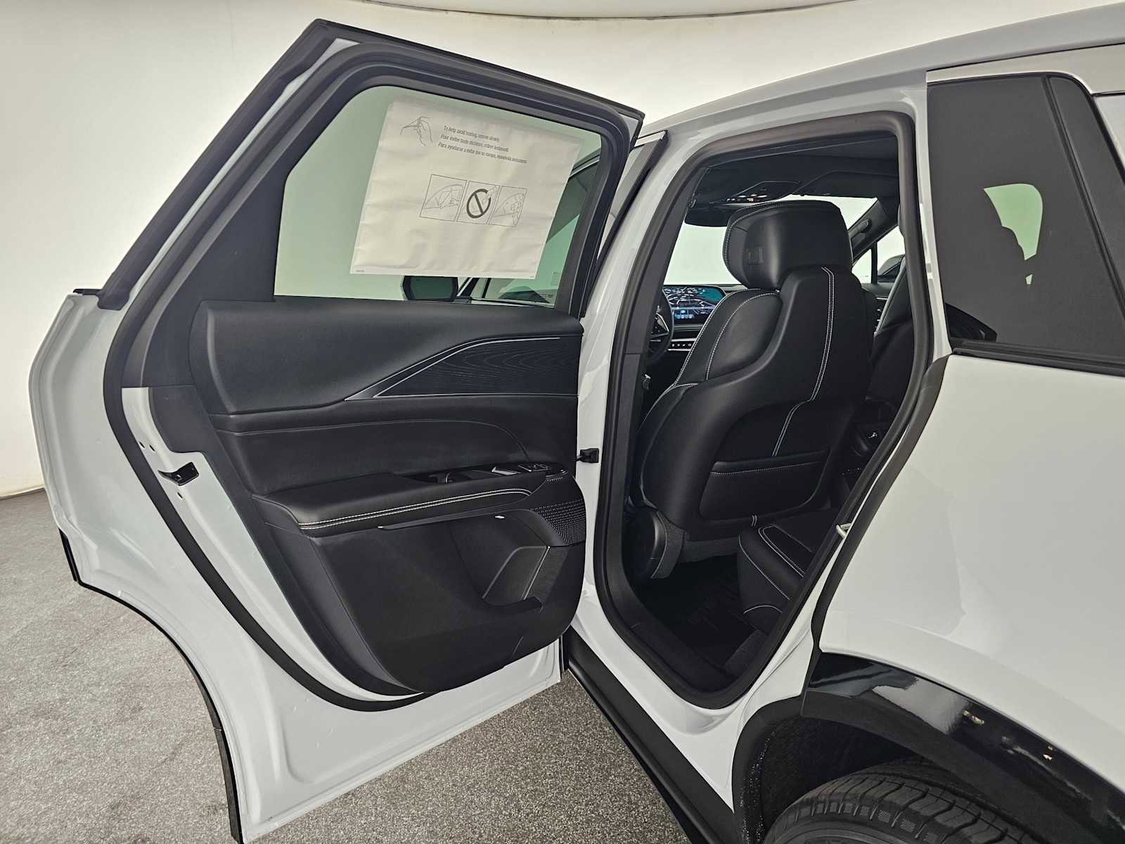 New 2026 Cadillac Lyriq Luxury w/ LPO, Floor Liner Package image 15