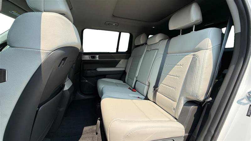 Used 2026 Hyundai Santa Fe Limited FWD image 16