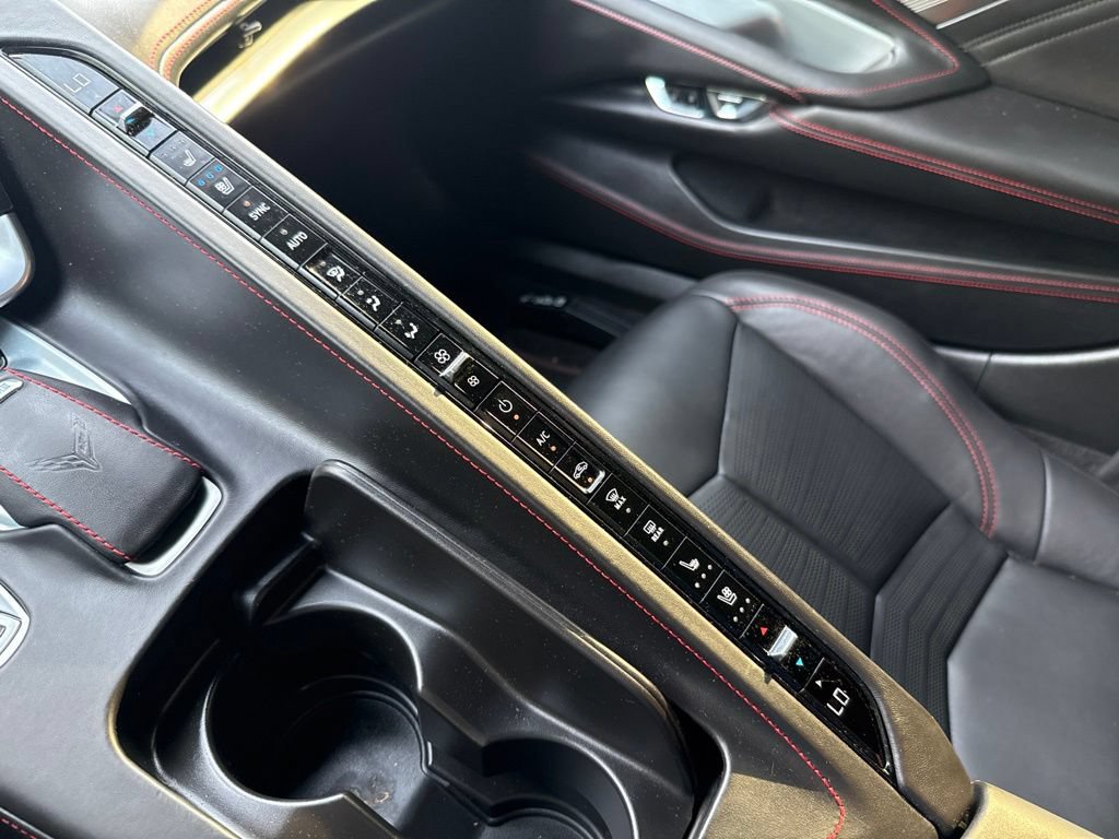 Used 2023 Chevrolet Corvette Z06 w/ Z07 Performance Package RWD image 33