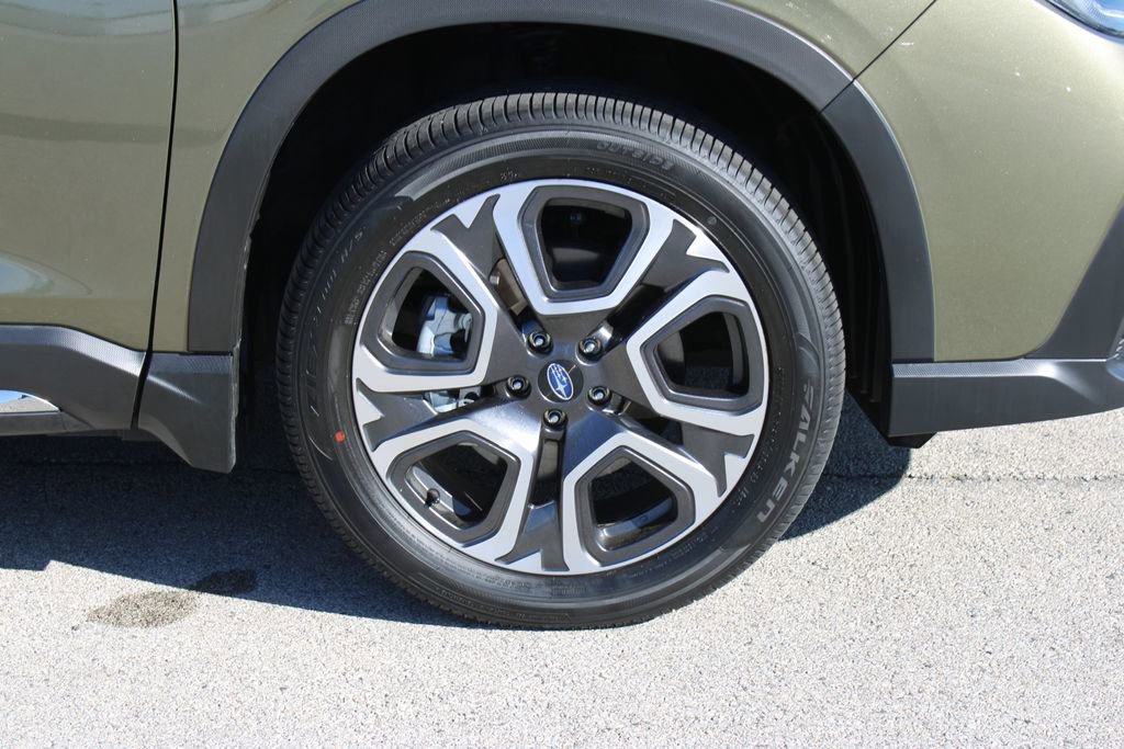 Used 2025 Subaru Ascent Touring AWD/4WD image 35