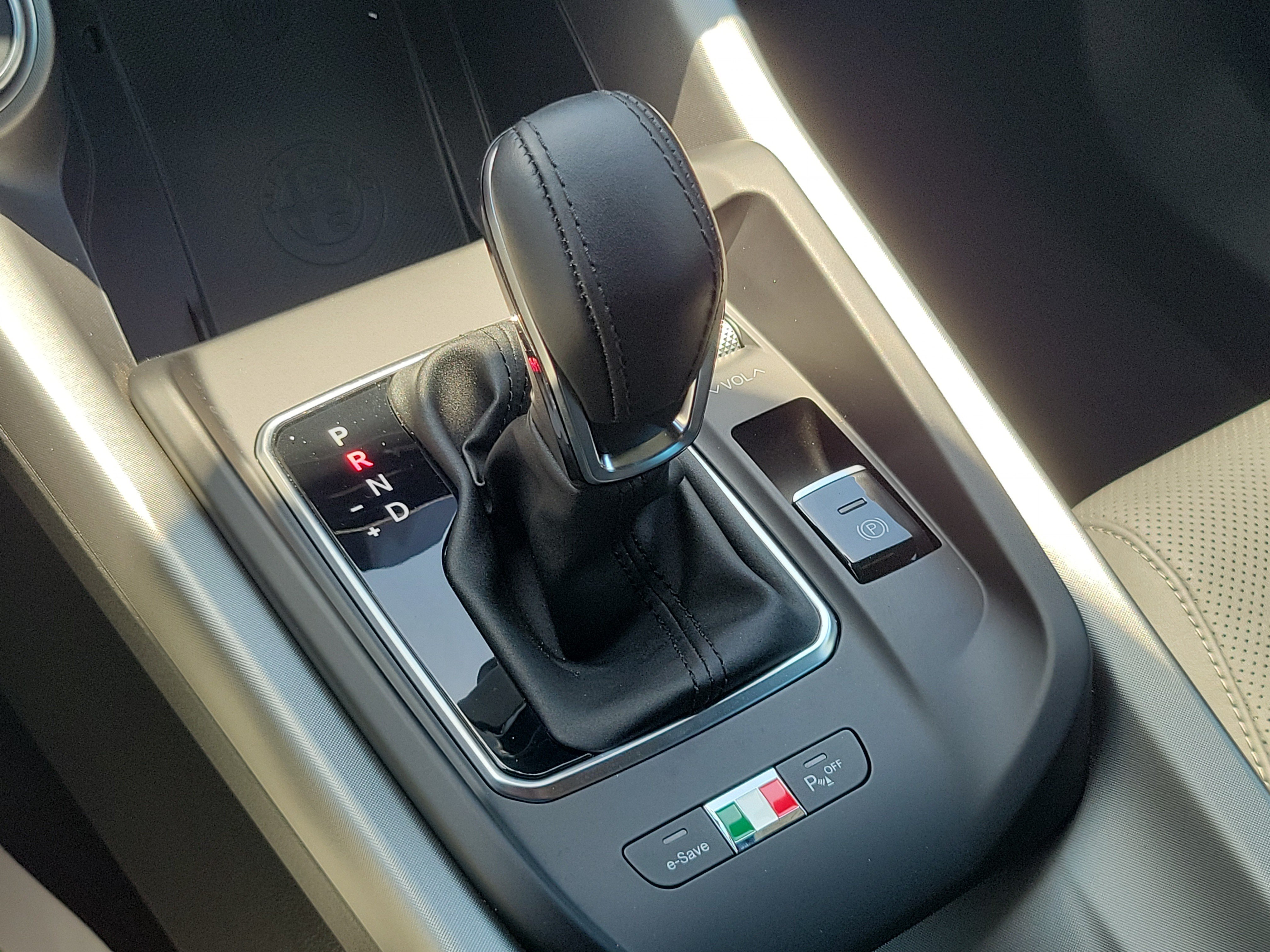 Used 2024 Alfa Romeo Tonale Ti AWD/4WD image 28