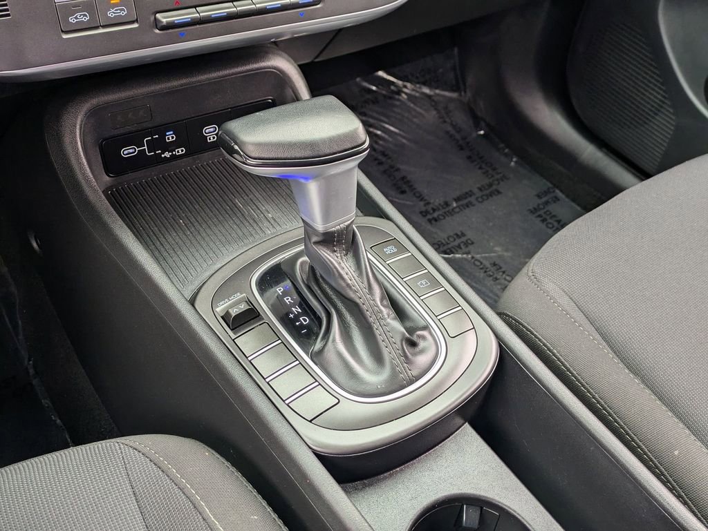 Used 2025 Hyundai Kona SEL FWD image 18