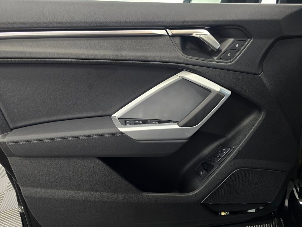 New 2025 Audi Q3 2.0T Premium Plus image 23