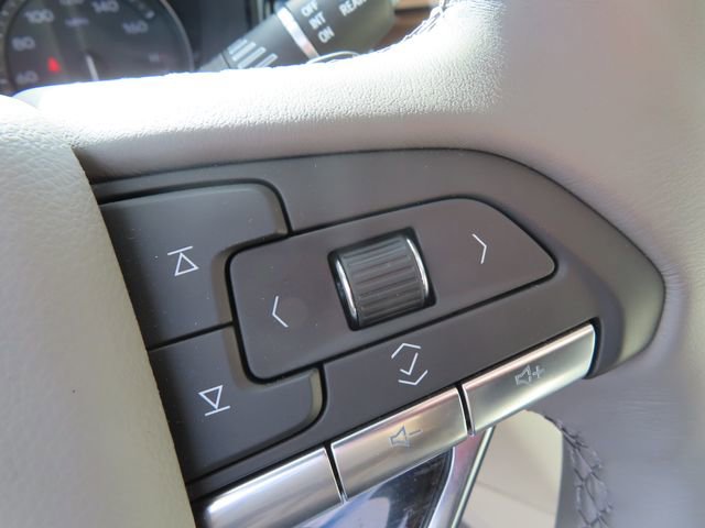 Used 2023 Cadillac XT6 Premium Luxury w/ Technology Package image 21