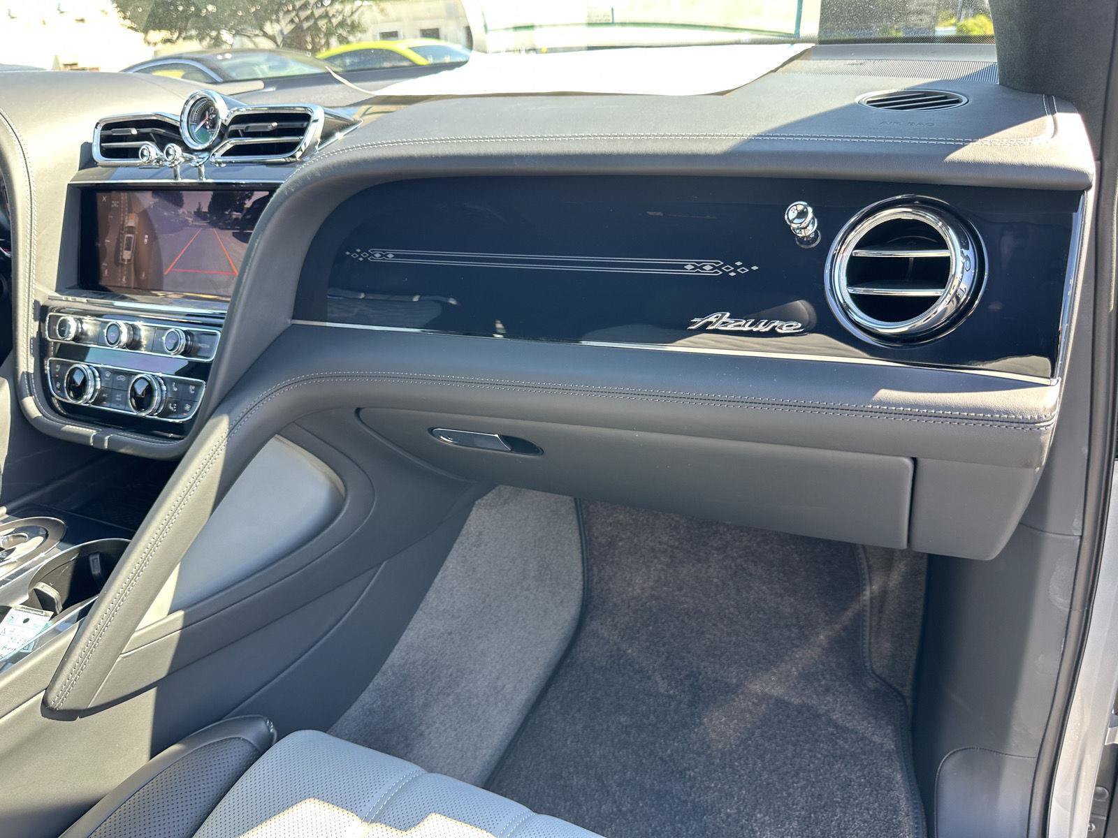 New 2027 Bentley Bentayga AWD/4WD image 19