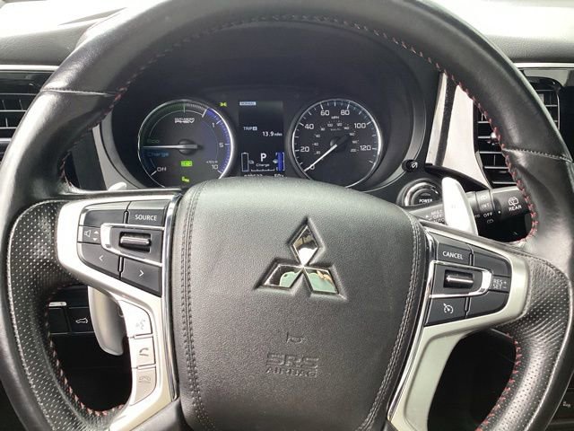 Used 2021 Mitsubishi Outlander LE AWD/4WD image 28