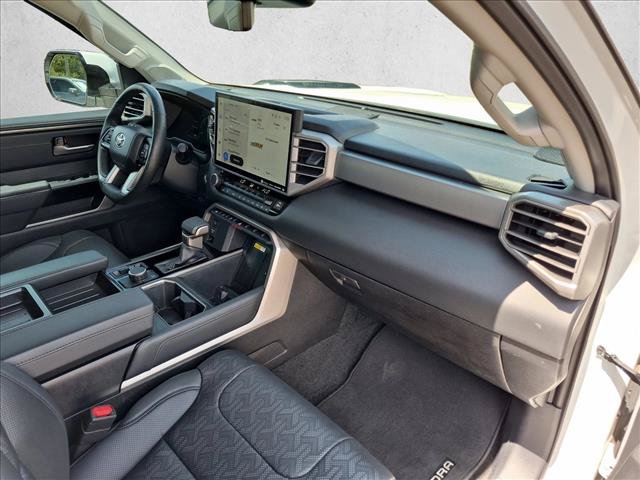 Used 2024 Toyota Tundra Limited AWD/4WD image 21