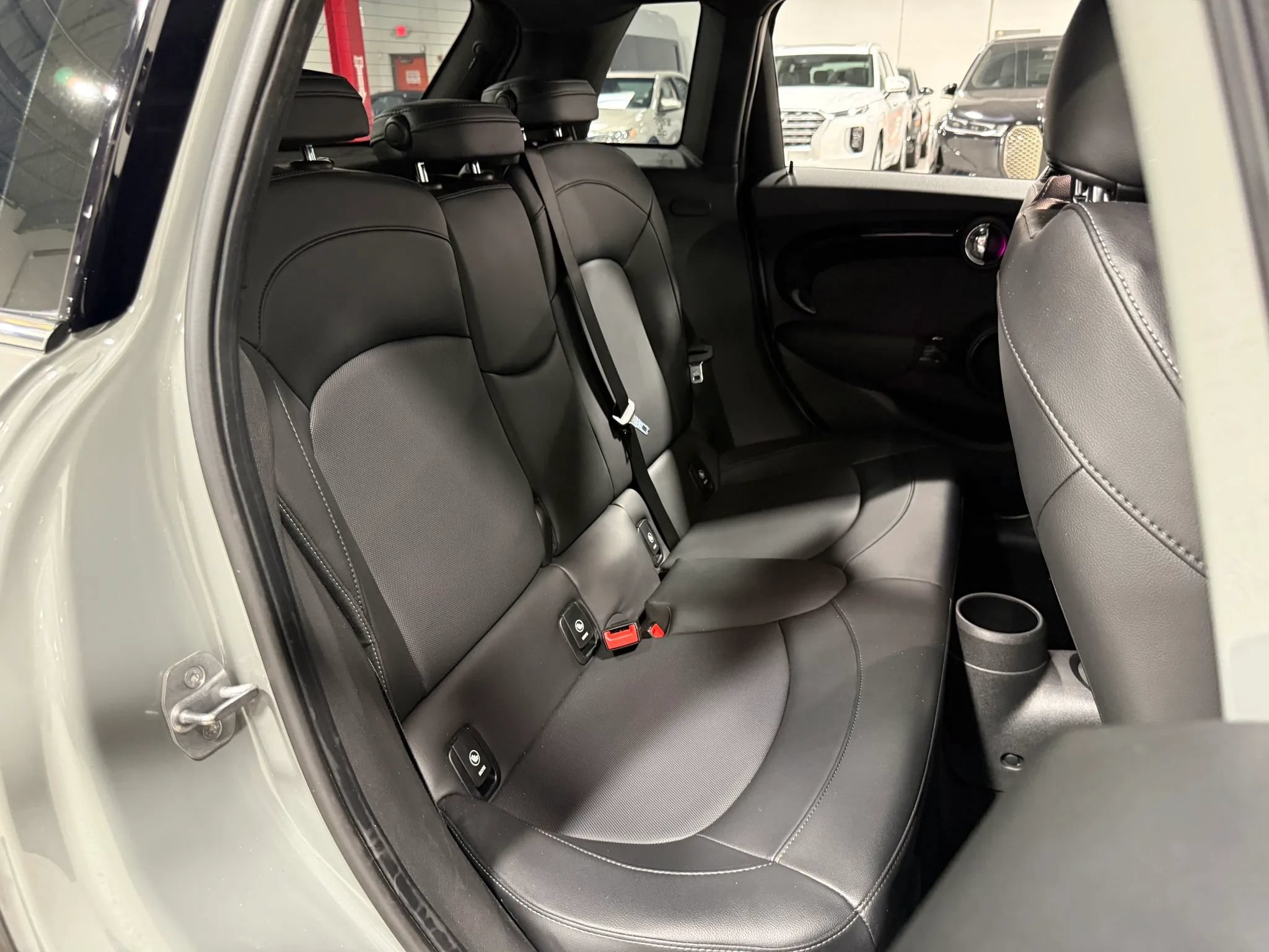 Used 2019 MINI Cooper S w/ Signature Upholstery Package FWD image 59