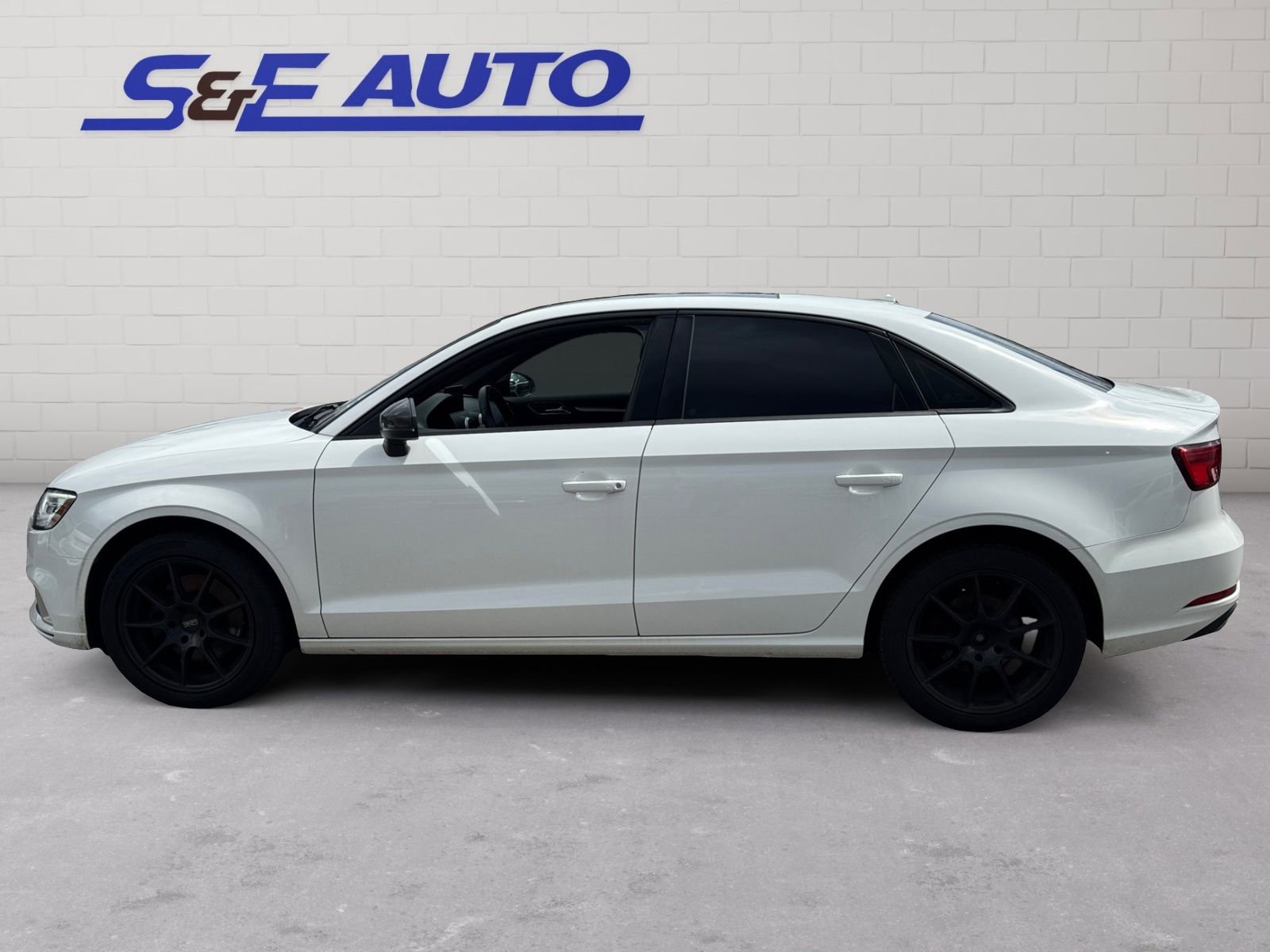 Used 2018 Audi A3 2.0T Premium w/ Convenience Package image 2