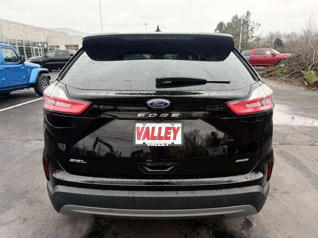 Used 2022 Ford Edge SEL image 4