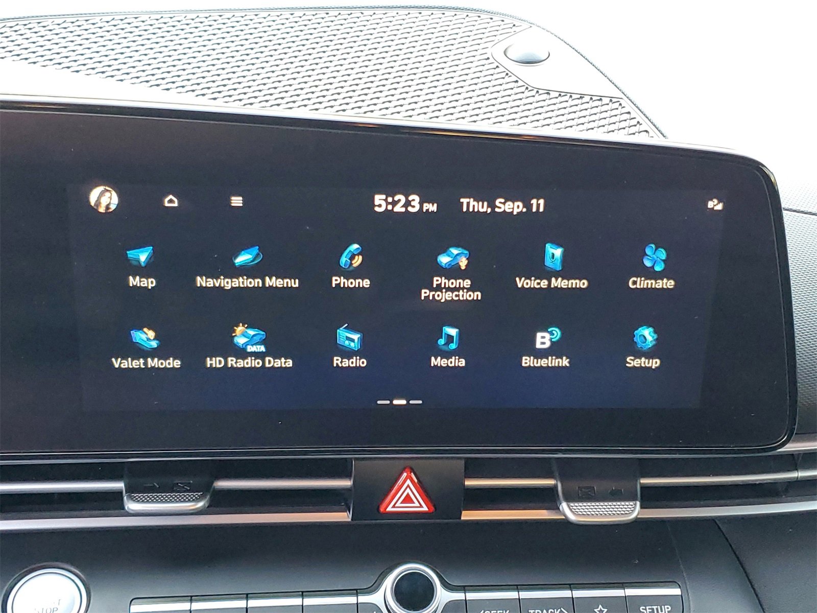 Used 2023 Hyundai Elantra SEL w/ Convenience Package image 16