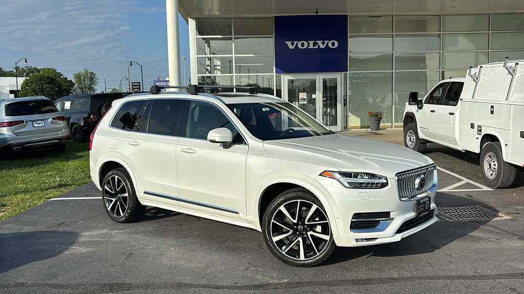 Certified 2023 Volvo XC90 B6 Plus AWD/4WD image 2