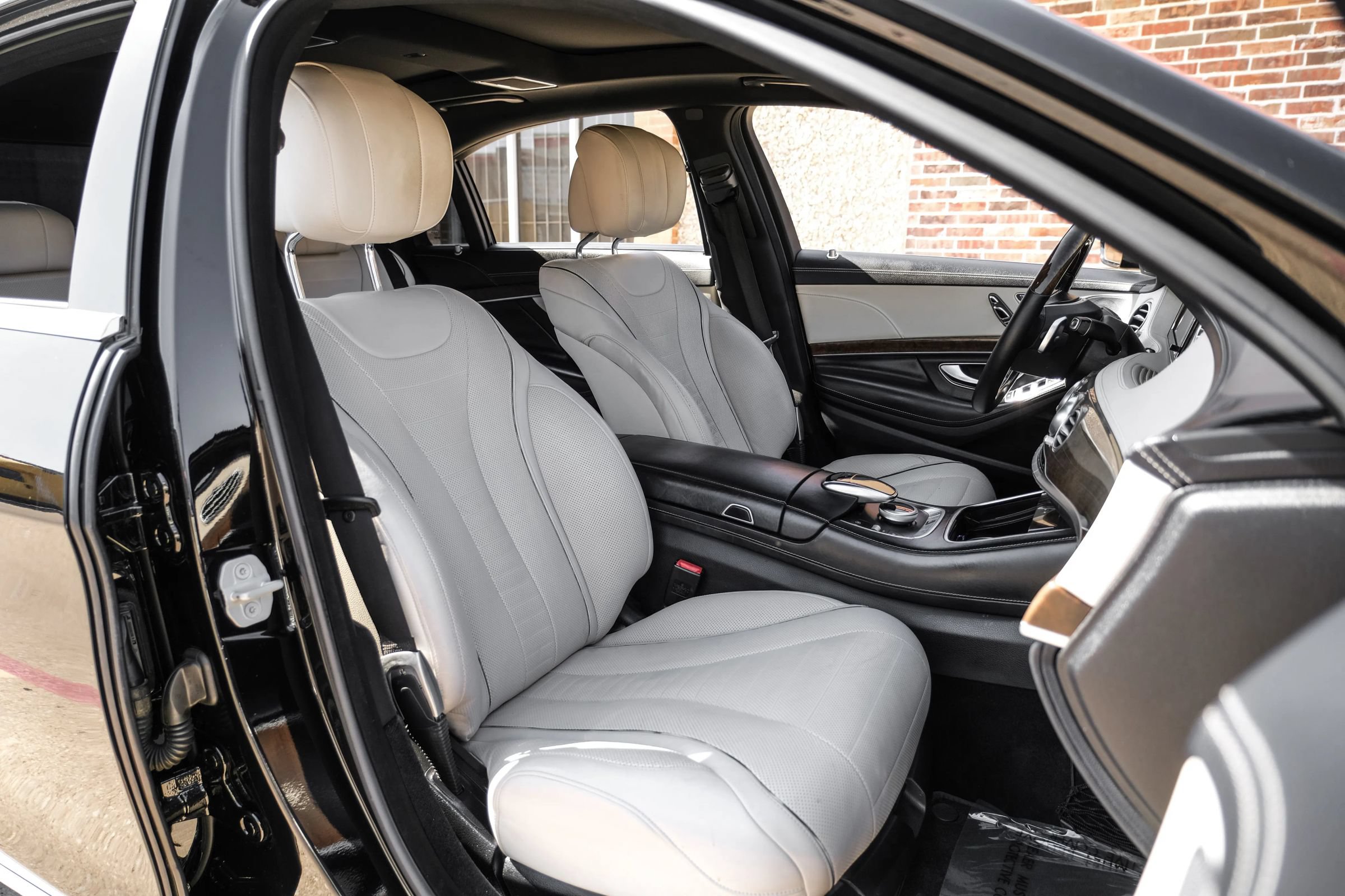 Used 2015 Mercedes-Benz S 550 Sedan image 33
