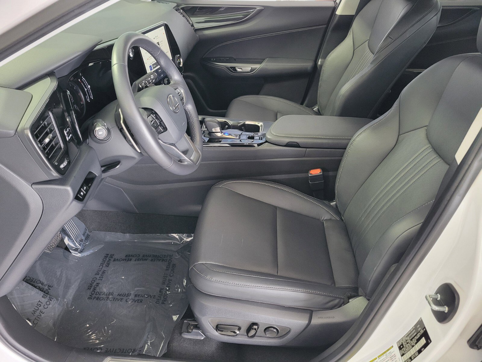 Certified 2025 Lexus NX 250 FWD image 10
