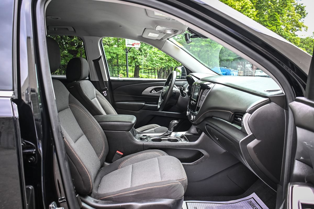 Used 2019 Chevrolet Traverse LS w/ LPO, Floor Liner Package AWD/4WD image 19
