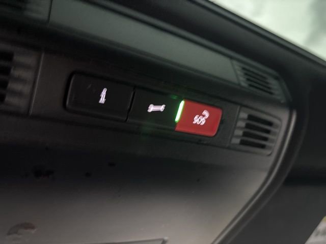 Certified 2023 Volkswagen Tiguan SE R-Line image 27