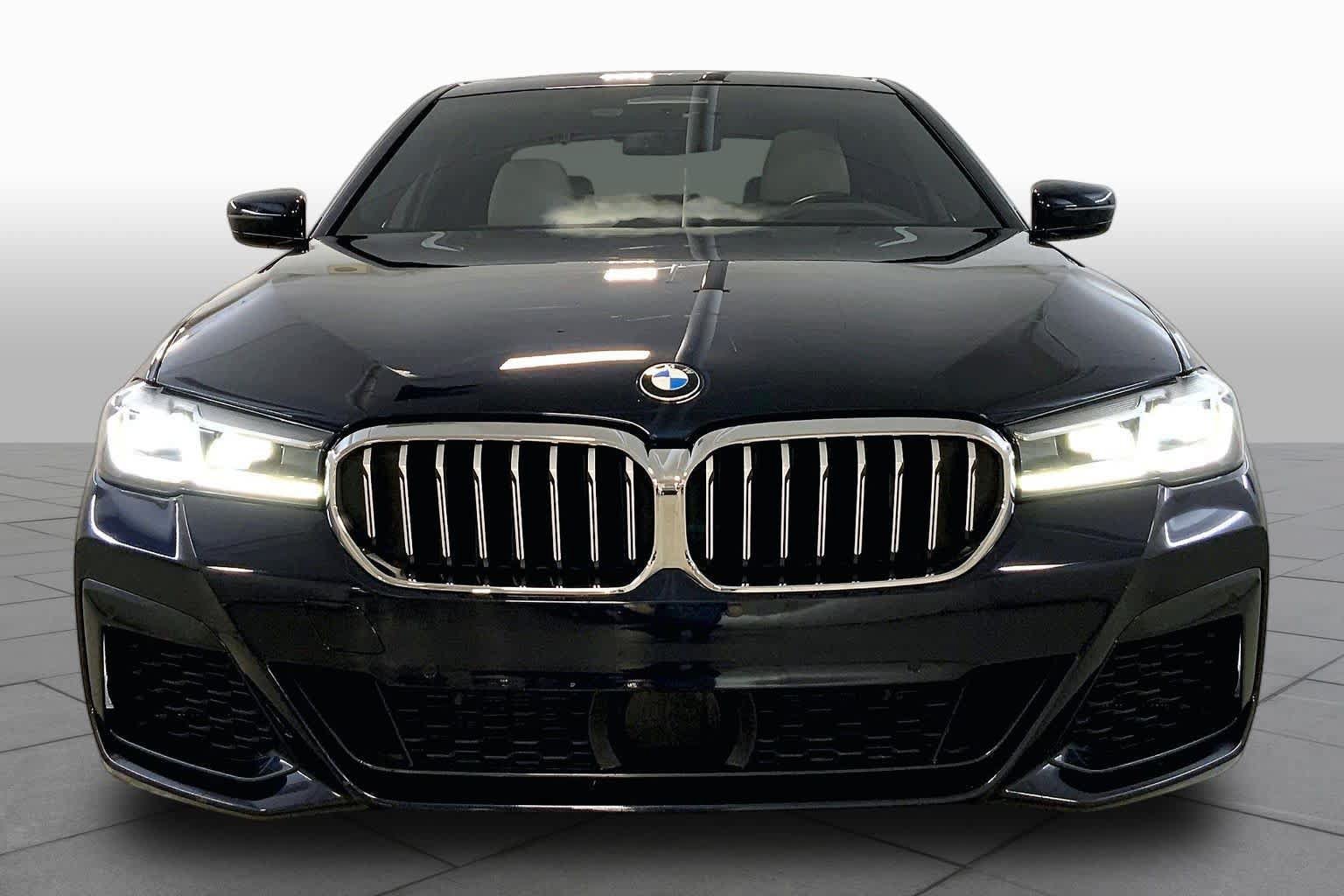 Certified 2023 BMW 540i xDrive w/ Executive Package AWD/4WD image 3
