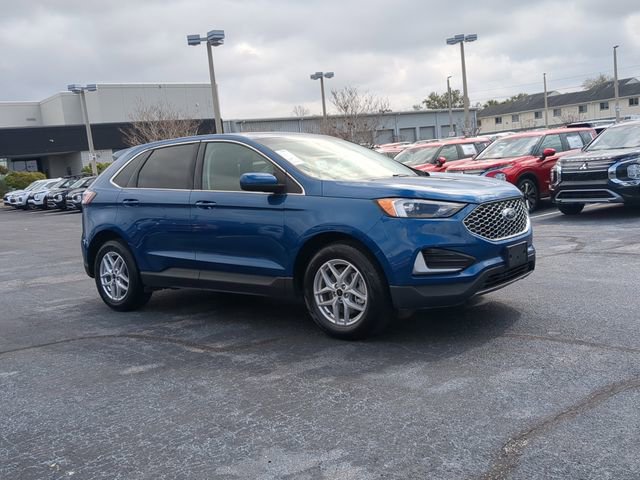 Used 2024 Ford Edge SEL image 4