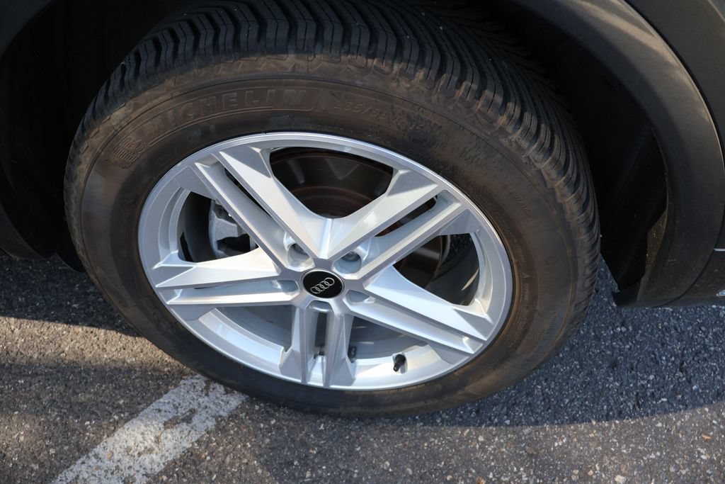 Used 2023 Audi Q5 e Premium w/ Convenience Package AWD/4WD image 62