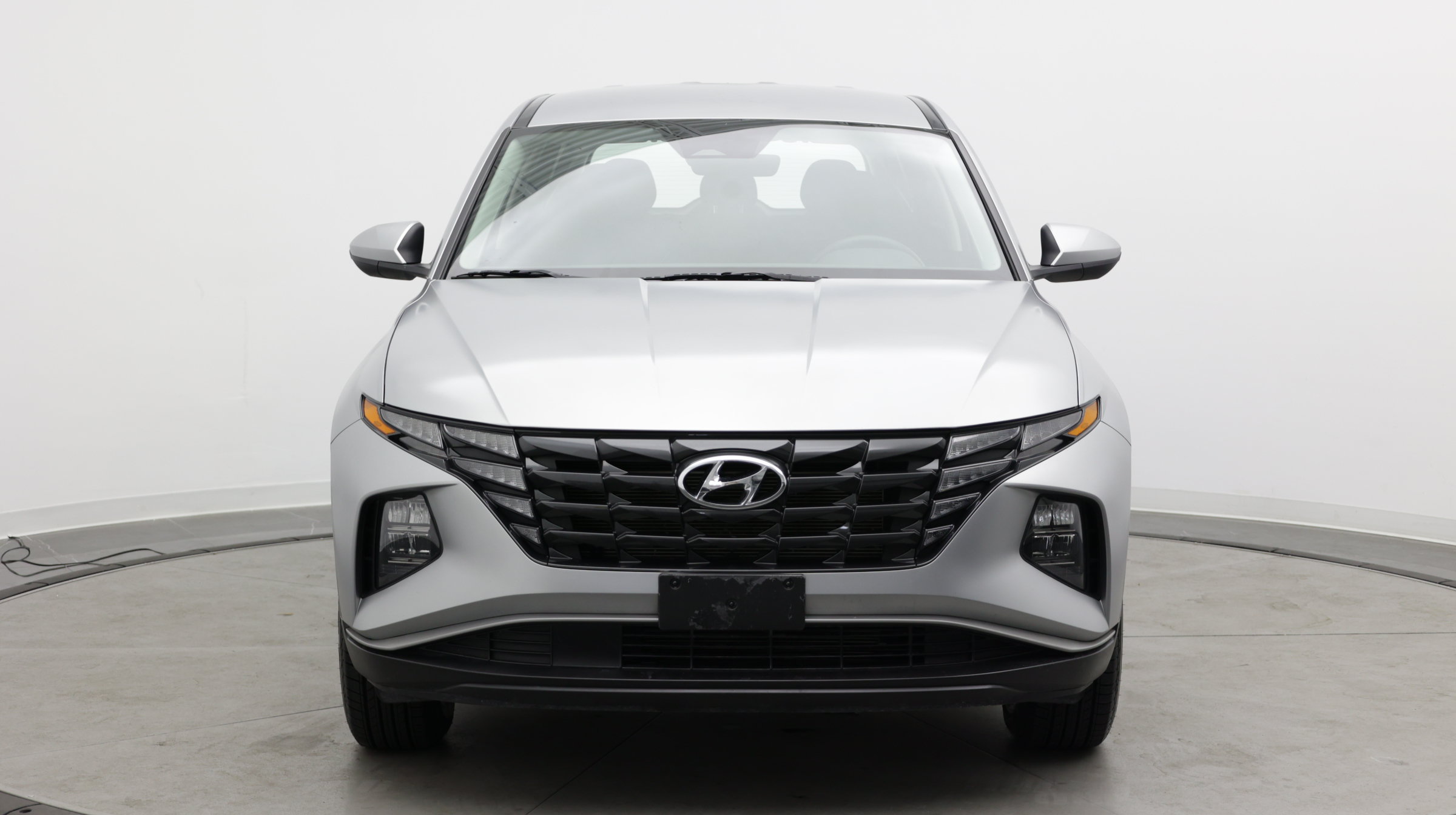 Used 2024 Hyundai Tucson SE FWD image 2