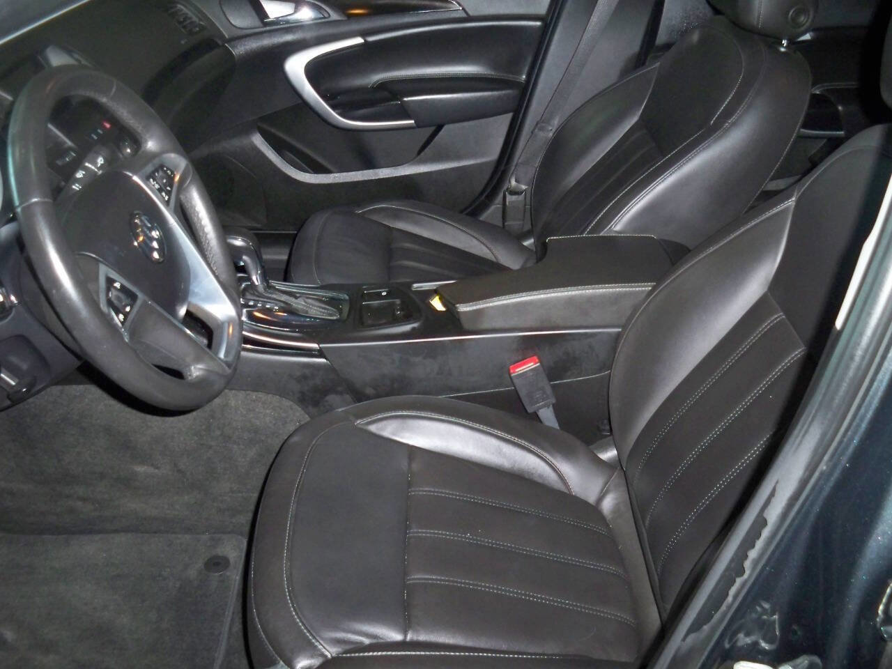 Used 2012 Buick Regal Premium image 7