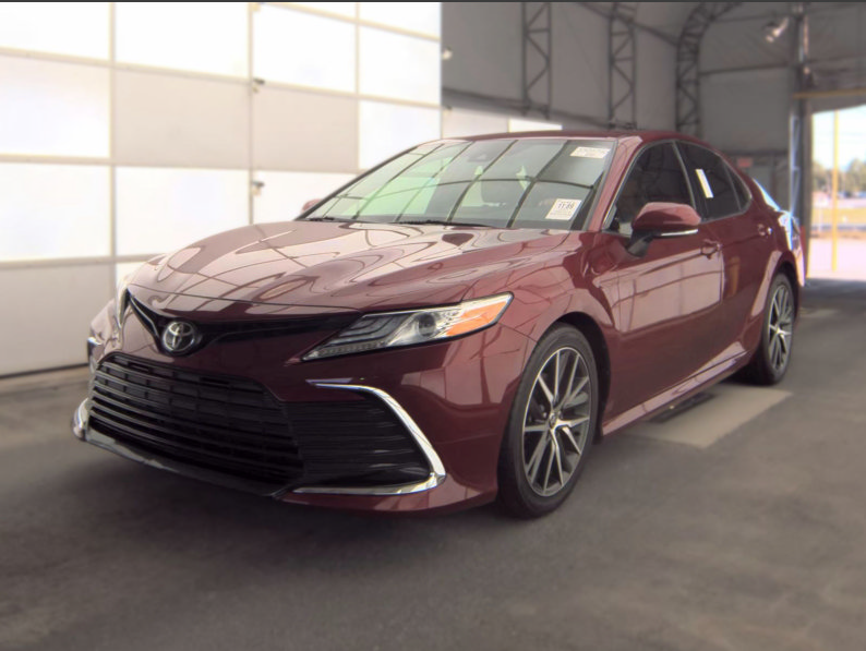 Used 2021 Toyota Camry XLE