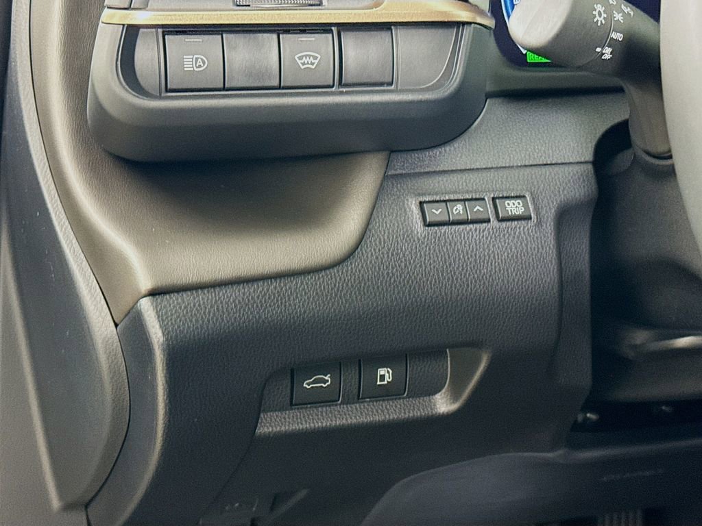 New 2026 Toyota Crown Nightshade image 10