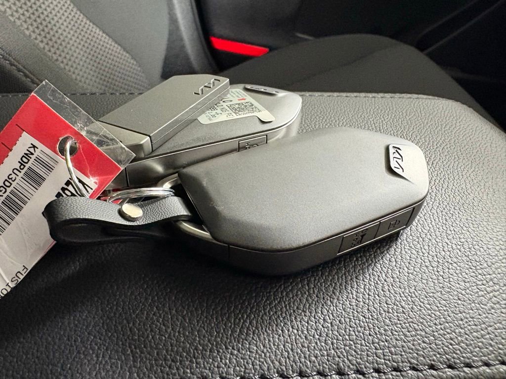 New 2026 Kia Sportage LX image 41