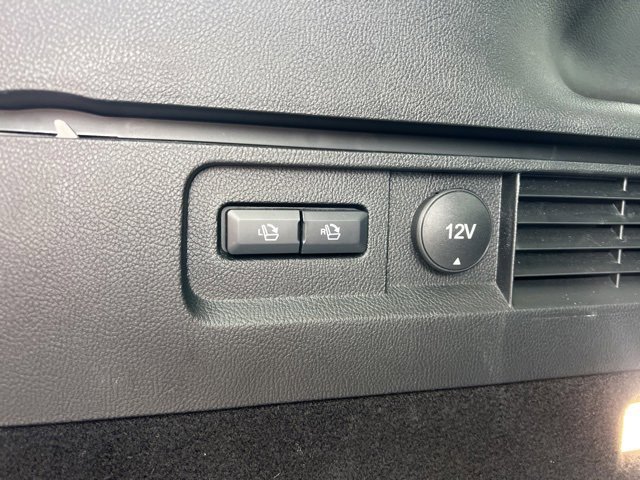 Used 2023 Lincoln Nautilus Reserve image 39