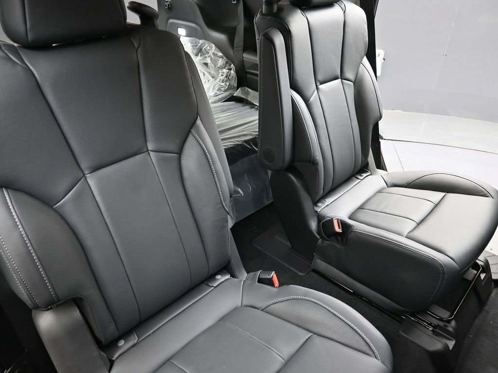 New 2025 Subaru Ascent Touring w/ Popular Package #2 image 16