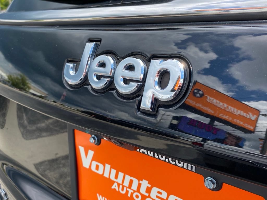 Used 2022 Jeep Compass Limited AWD/4WD image 11