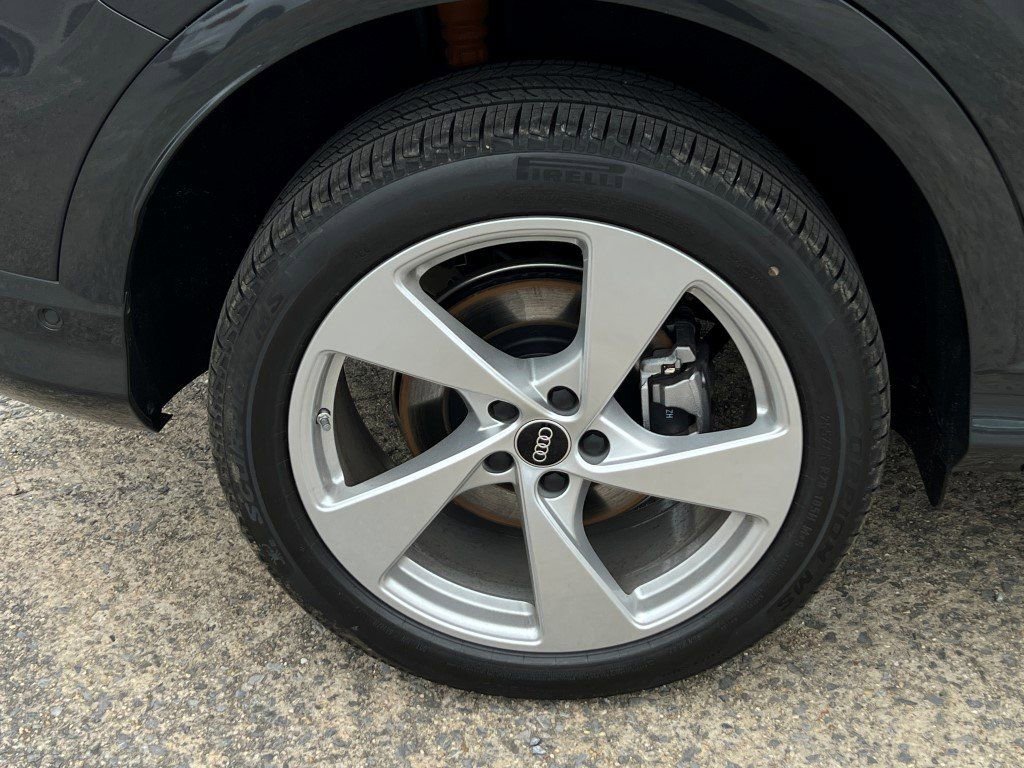New 2025 Audi Q5 2.0T Premium Plus image 6