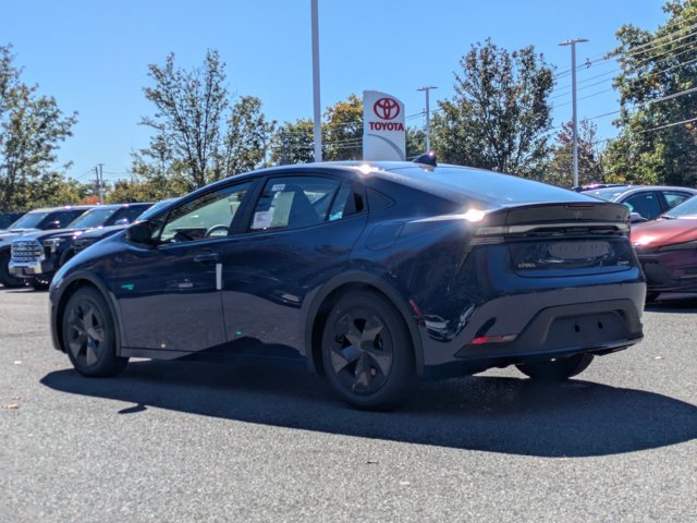 New 2027 Toyota Prius Plug-In Hybrid FWD image 6