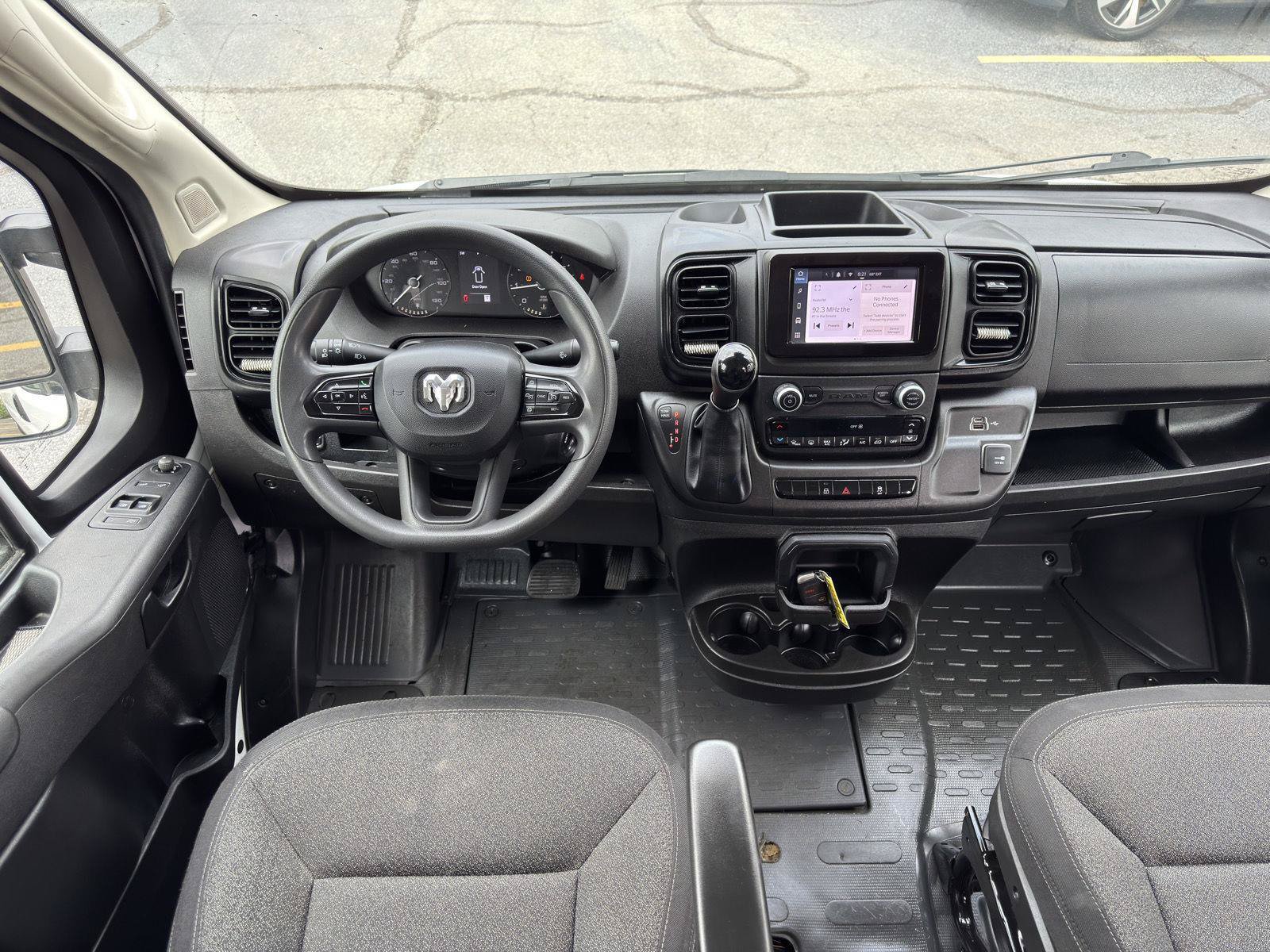 Used 2025 RAM ProMaster 2500 w/ Convenience Group FWD image 24