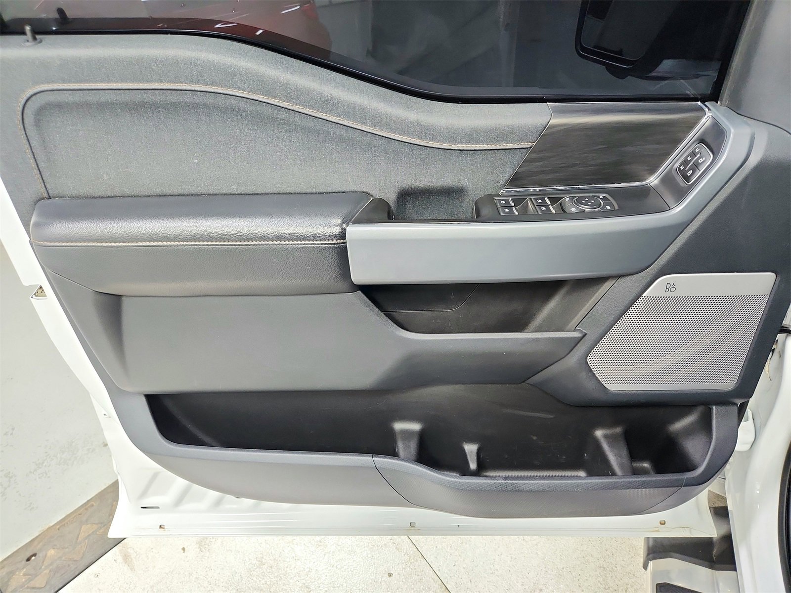 Used 2024 Ford F150 Lariat w/ Tow/Haul Package image 35