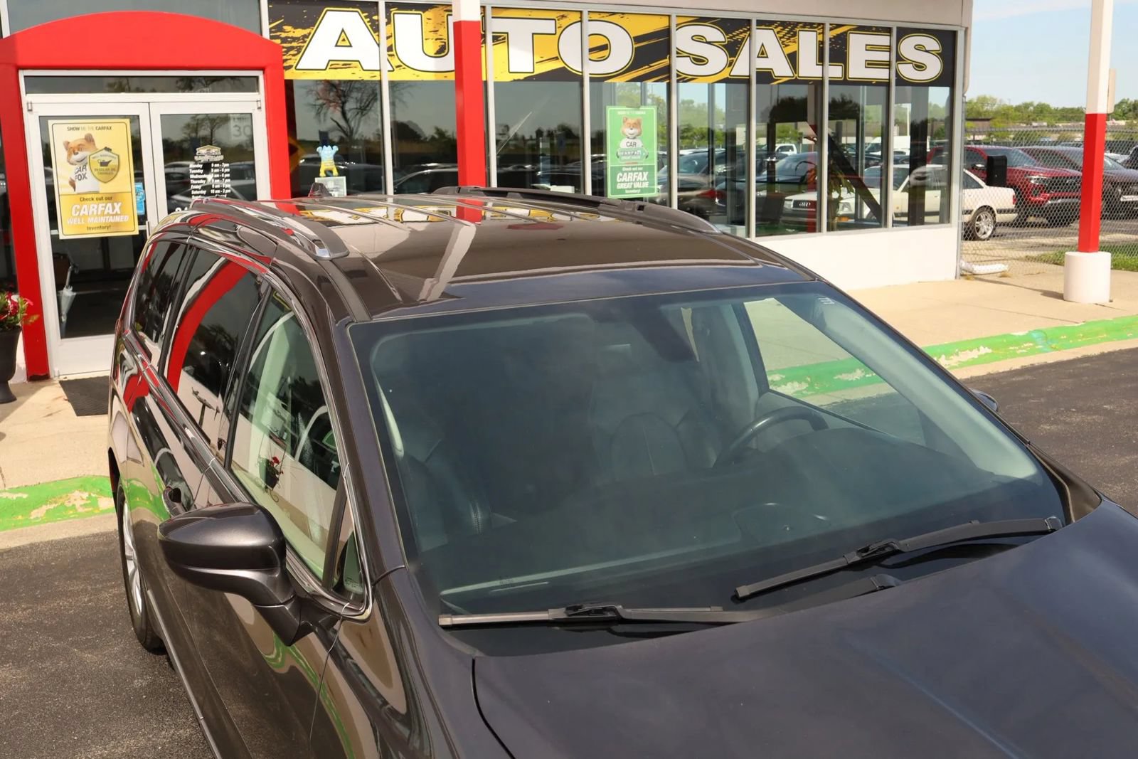 Used 2018 Chrysler Pacifica Touring-L FWD image 63