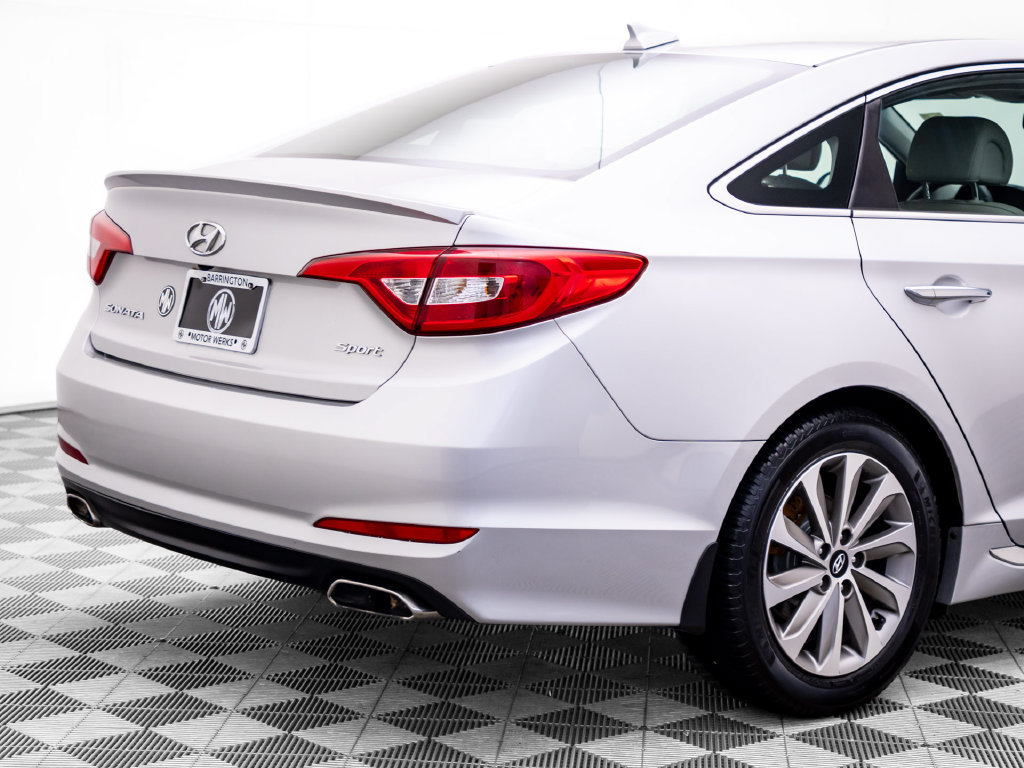 Used 2015 Hyundai Sonata Sport w/ Option Group 03 FWD image 32