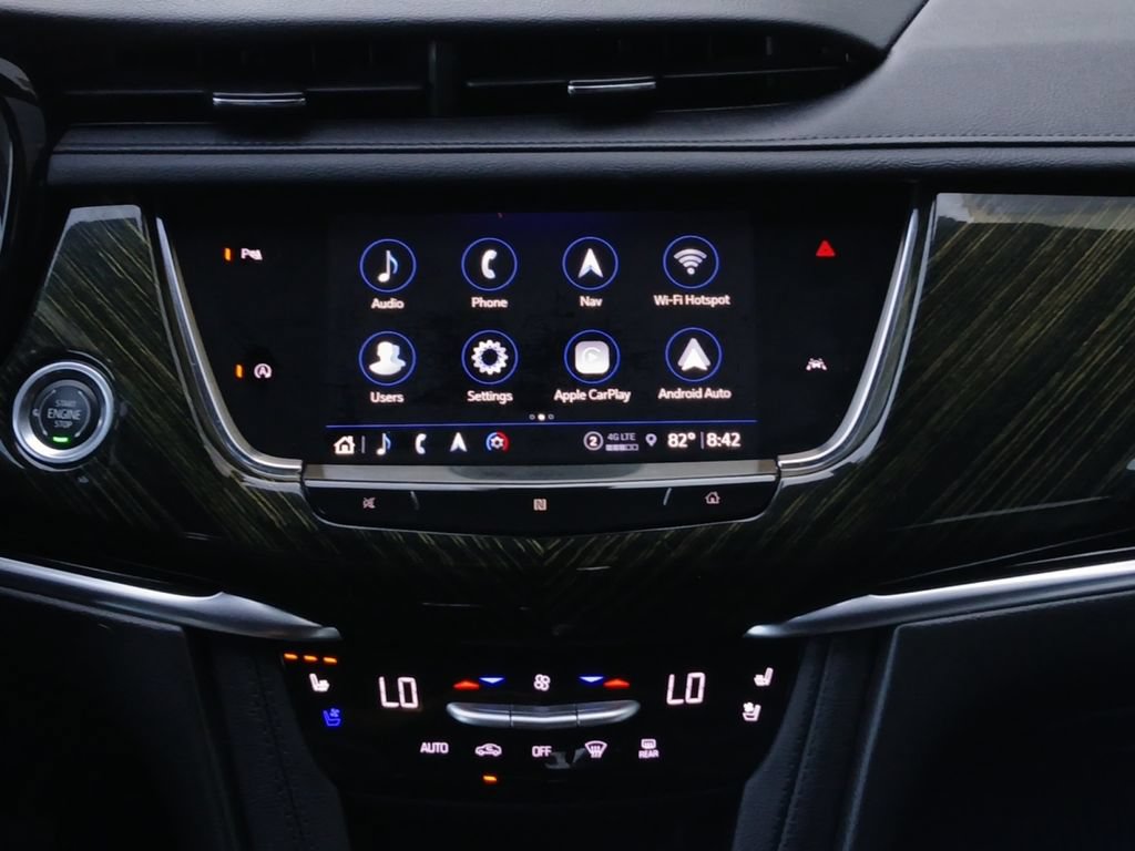 Used 2021 Cadillac XT6 Premium Luxury FWD image 8