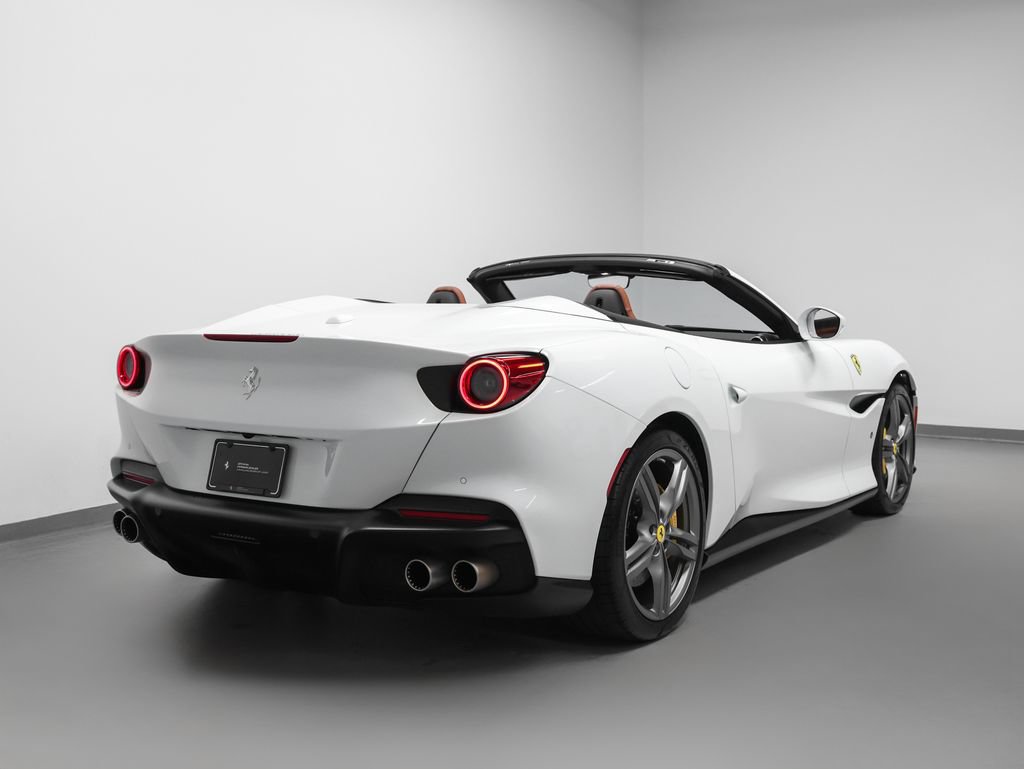 Certified 2022 Ferrari Portofino M RWD image 33