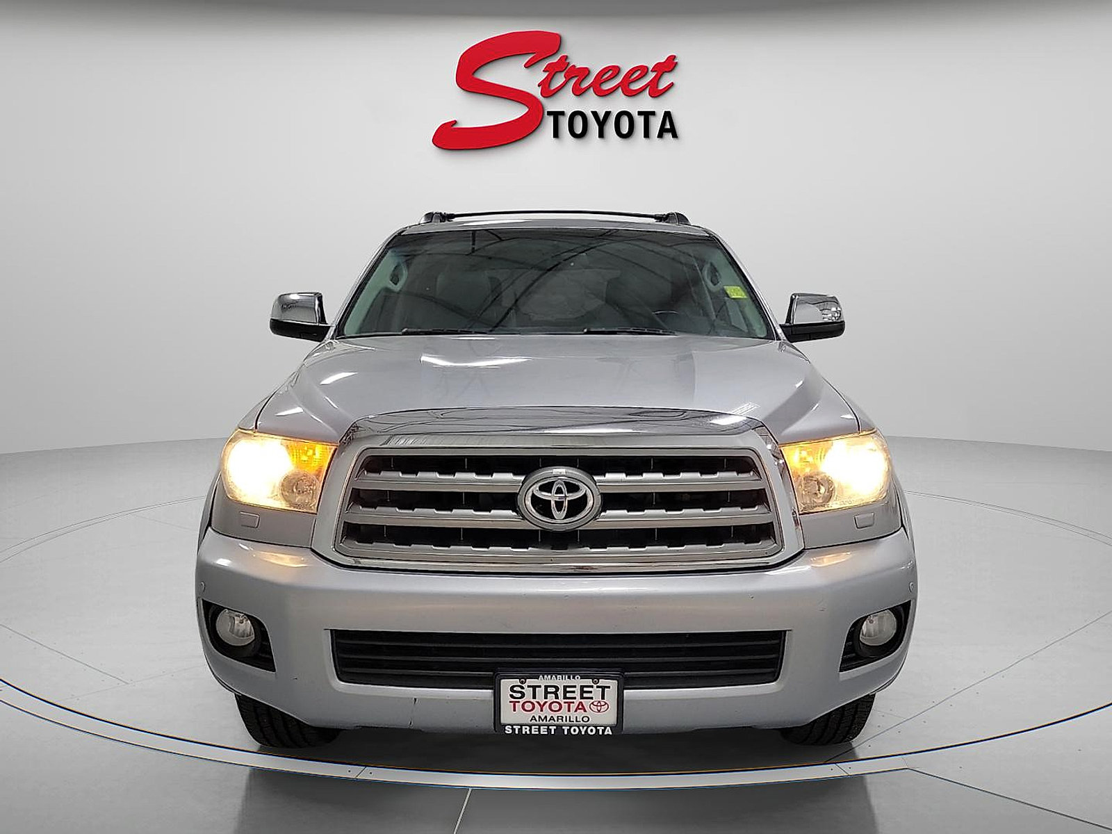 Used 2016 Toyota Sequoia Limited w/ Safety & Convenience Package AWD/4WD image 6