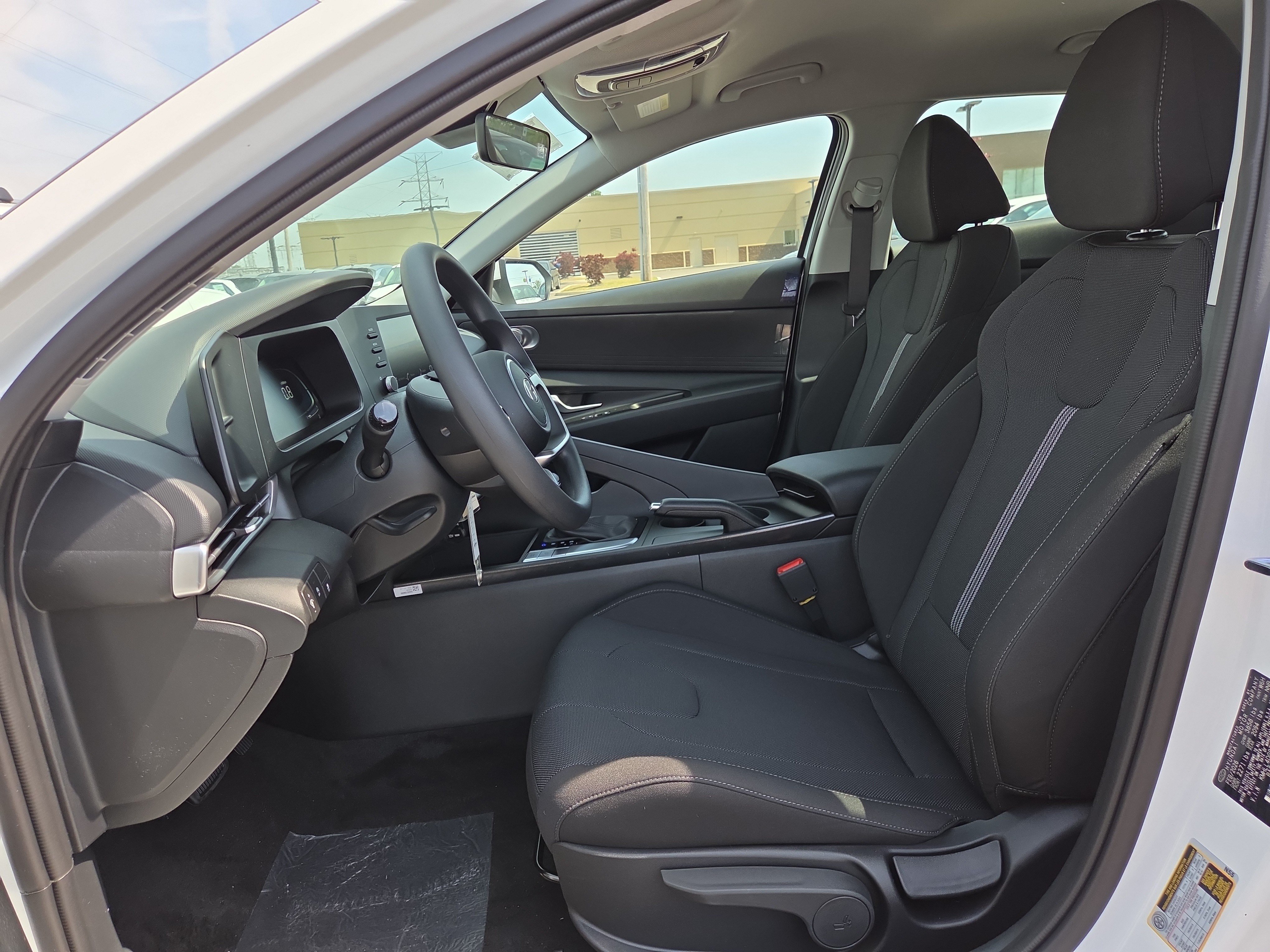 New 2026 Hyundai Elantra SE w/ Cargo Package FWD image 5