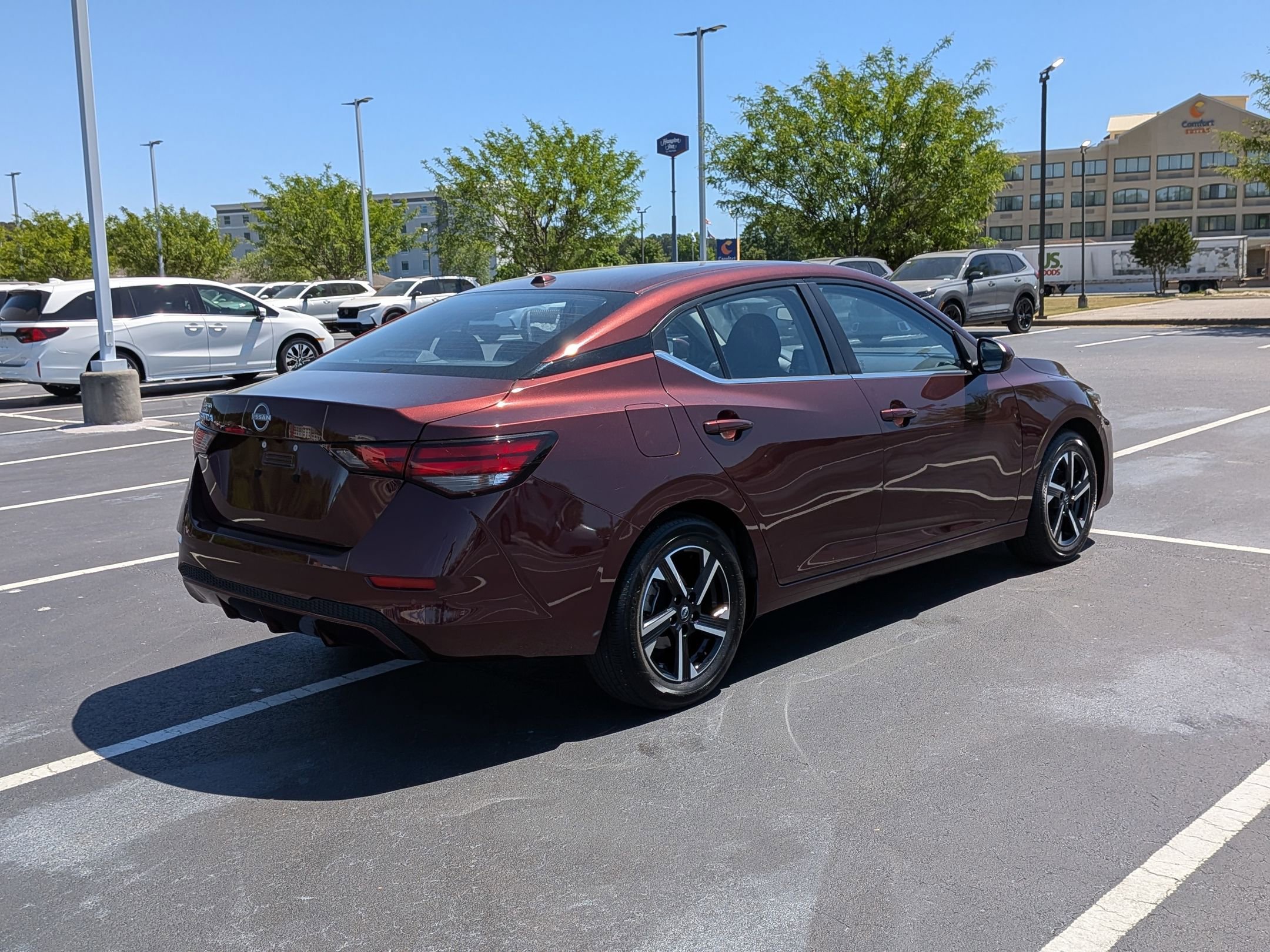 Used 2025 Nissan Sentra SV FWD image 3