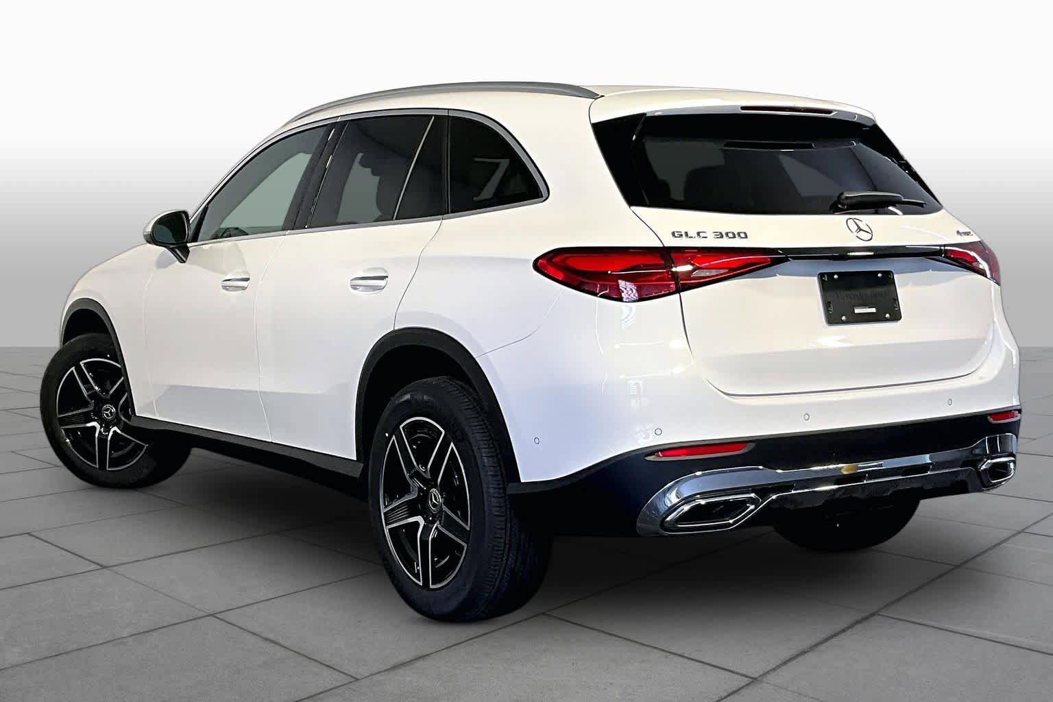 New 2026 Mercedes-Benz GLC 300 4MATIC image 3