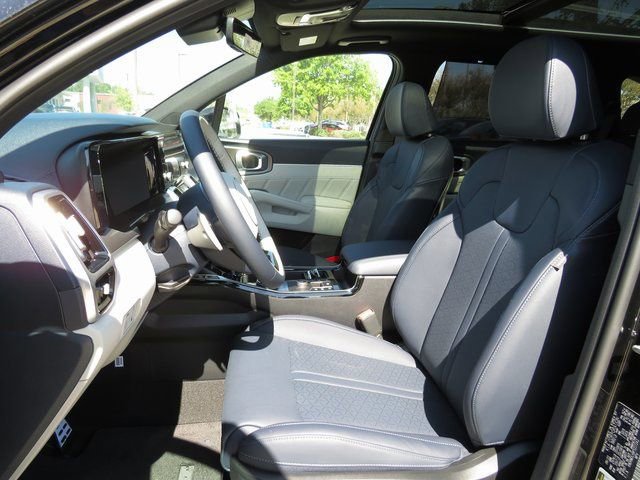 Used 2023 Kia Sorento SX Prestige image 17