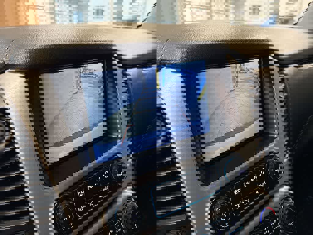 Used 2018 GMC Yukon SLT w/ Open Road Package image 29