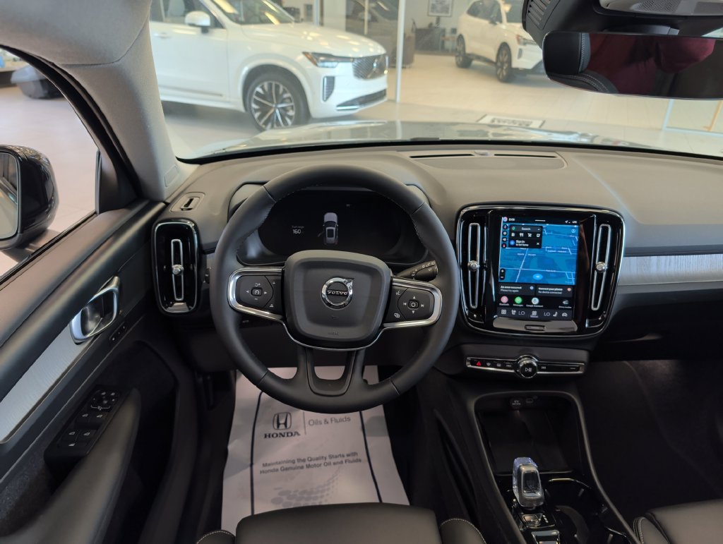 New 2026 Volvo XC40 B5 Plus w/ Protection Package Premier AWD/4WD image 16