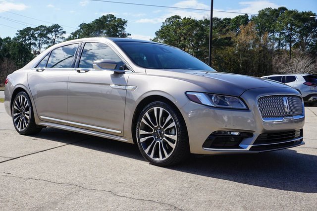 Used 2019 Lincoln Continental Select image 2